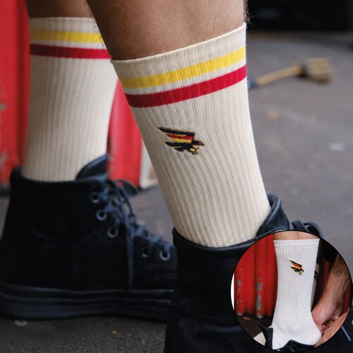 Adelaide Crows Sneaker Socks 2 Pack Gift Box